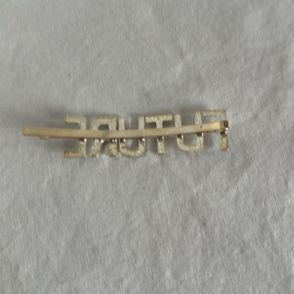 “Future” silver bling hair barrette - Picture 3 of 3